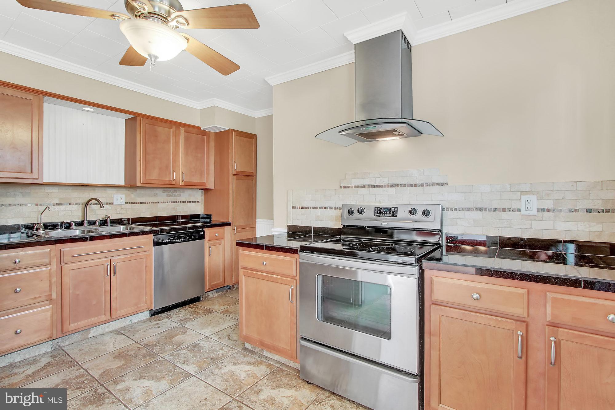 208 Daniel Boone Road Birdsboro, PA 19508 - Photo 9 of 26 Gallery Image 9