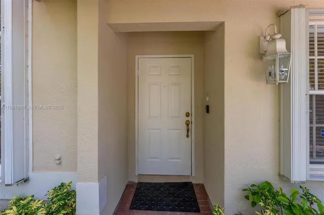 $4,950 | 10635 Northwest 54th Street, Doral, FL 33178