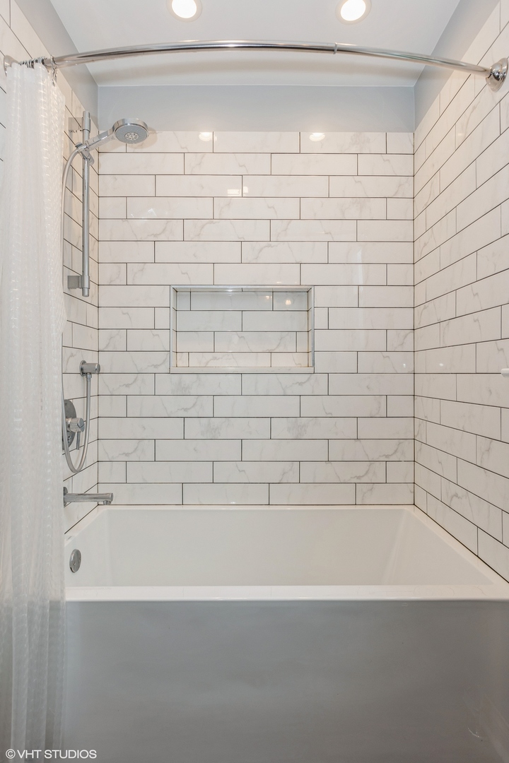 4039 North Harding Avenue Chicago, IL 60618 - Photo 24 of 30