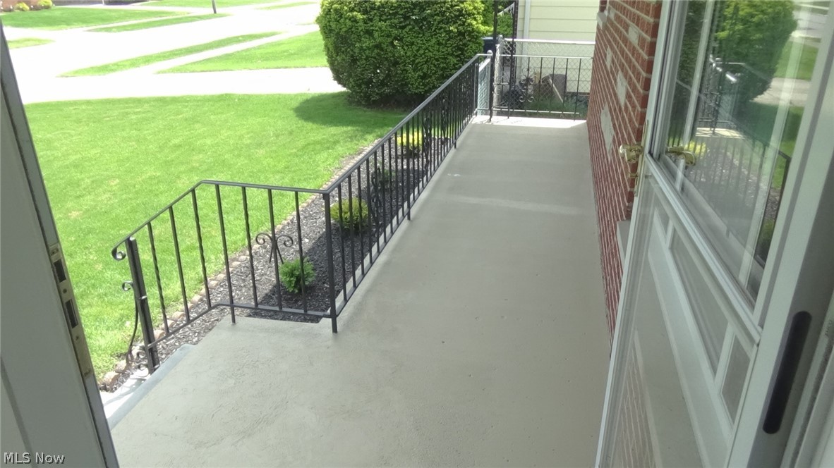 7276 Maplewood Road Parma, OH 44130 - Photo 2 of 17