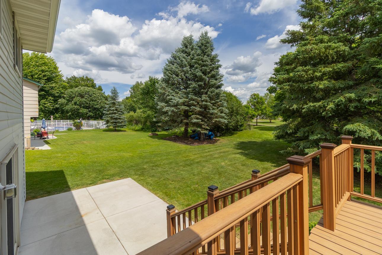 4693 Heather Ridge Road North St. Paul, MN 55128 - Photo 27 of 39