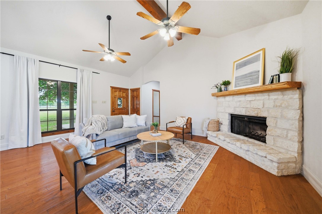 4366 Collette Lane Bryan, TX 77808 - Photo 5 of 37