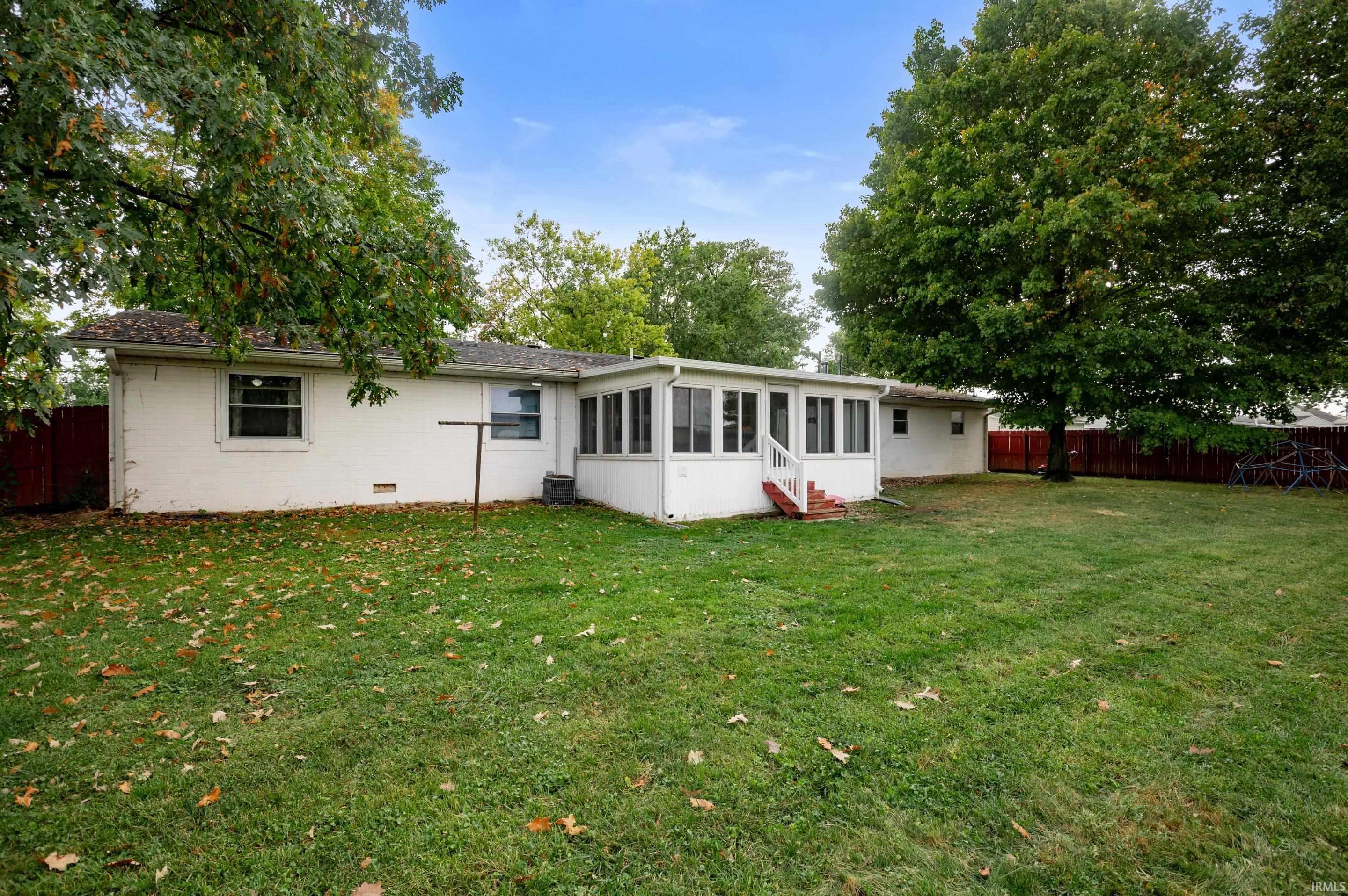 1908 West Riggin Road Muncie, IN 47304 - Photo 5 of 25 Gallery Image 5
