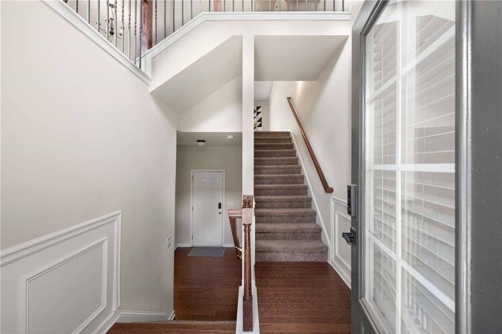 3084 Turman Circle Decatur, GA 30033 - Photo 2 of 36 a view of entryway