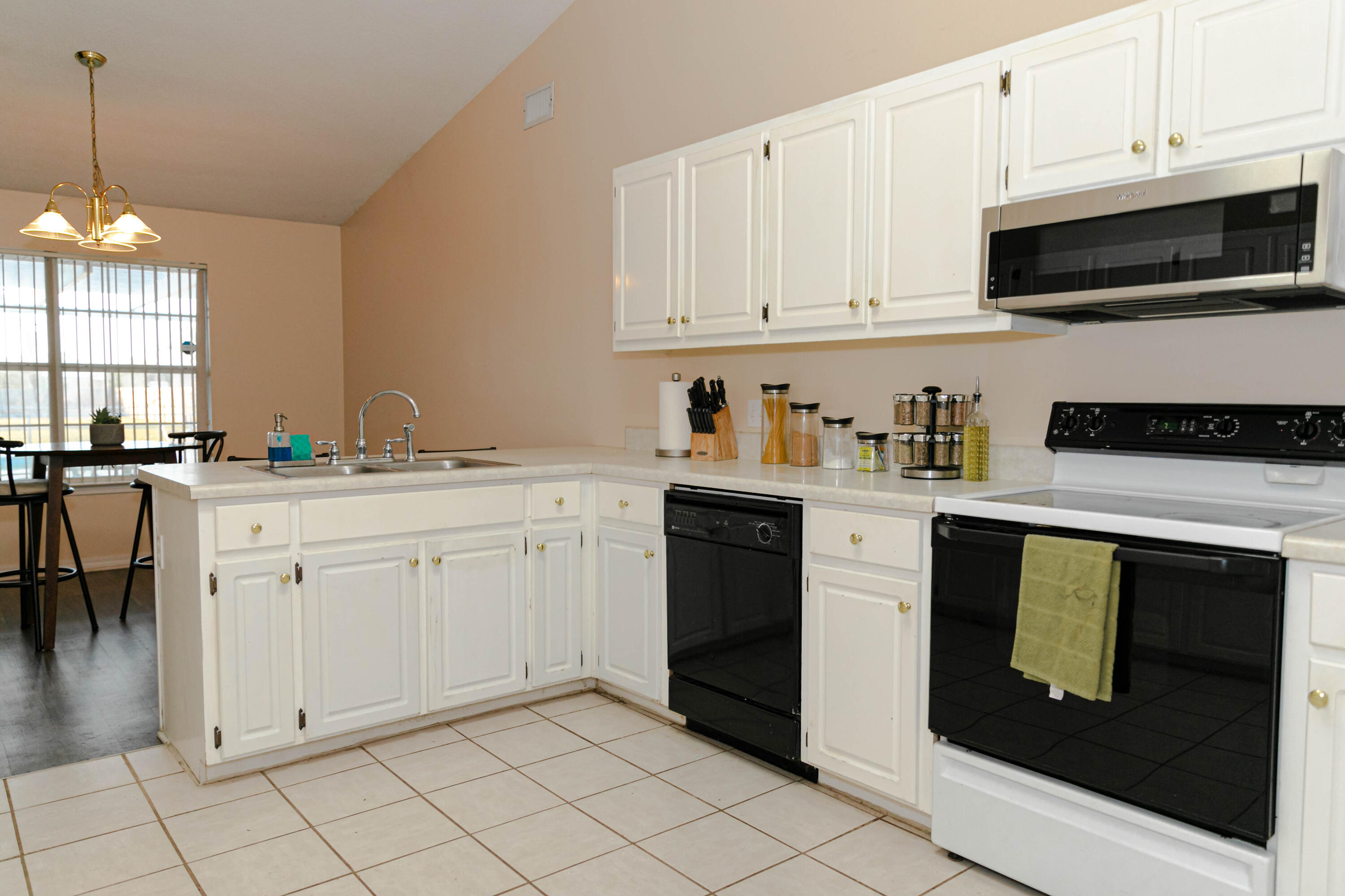 5832 Admirals Road Milton, FL 32583 - Photo 13 of 33 pig-8992