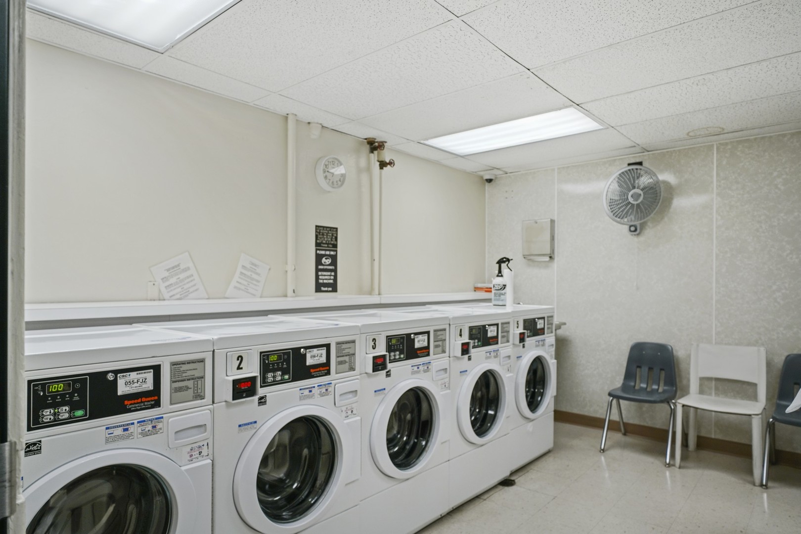 222 East Chestnut Street, Unit 8A Chicago, IL 60611 - Photo 39 of 41 a utility room with dryer and washer
