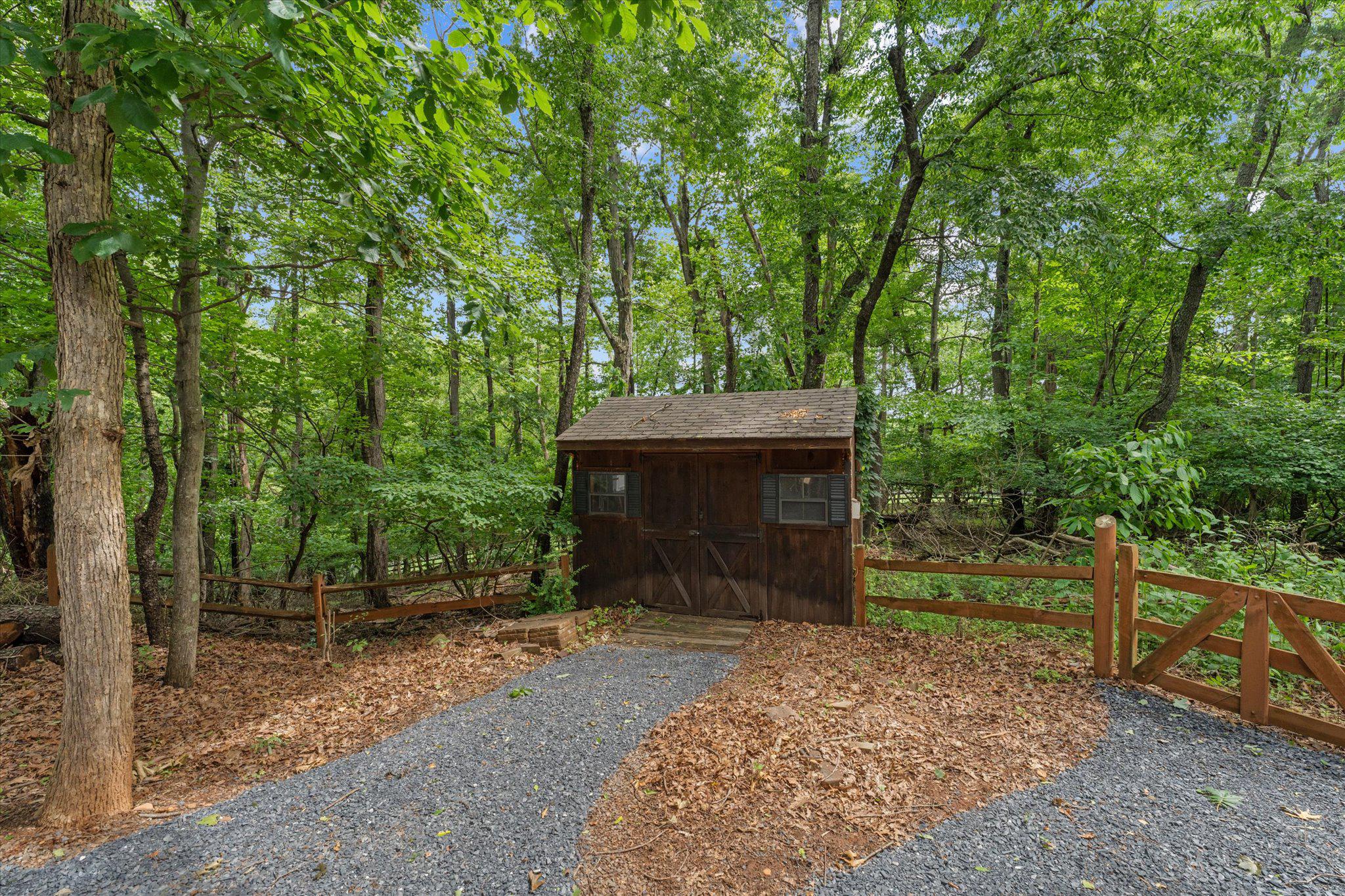 459 Windy Pines Road Front Royal, VA 22630 - Photo 9 of 24 Storage Shed