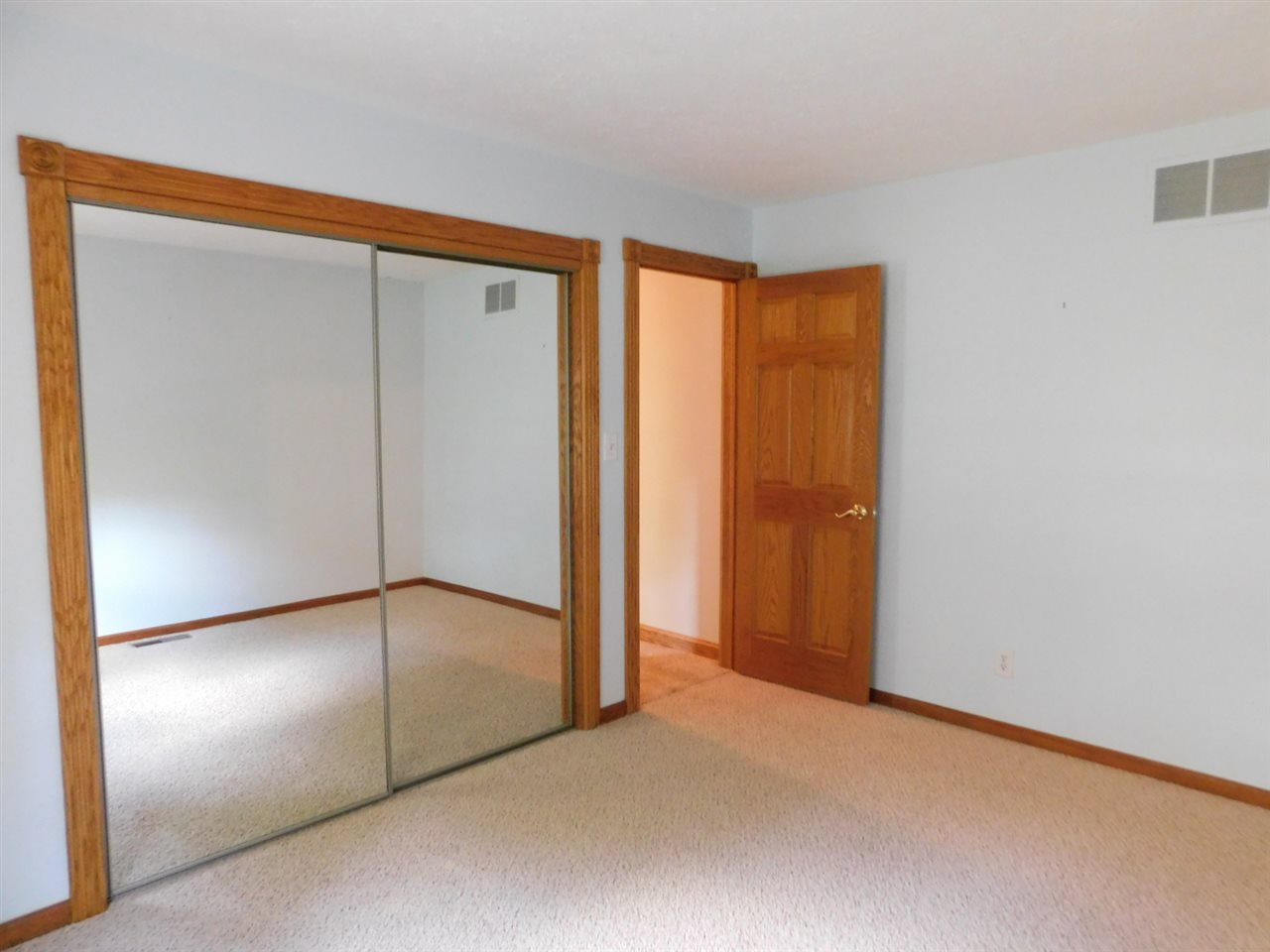 2615 Elizaville Road Lebanon, IN 46052 - Photo 26 of 36 Gallery Image 26
