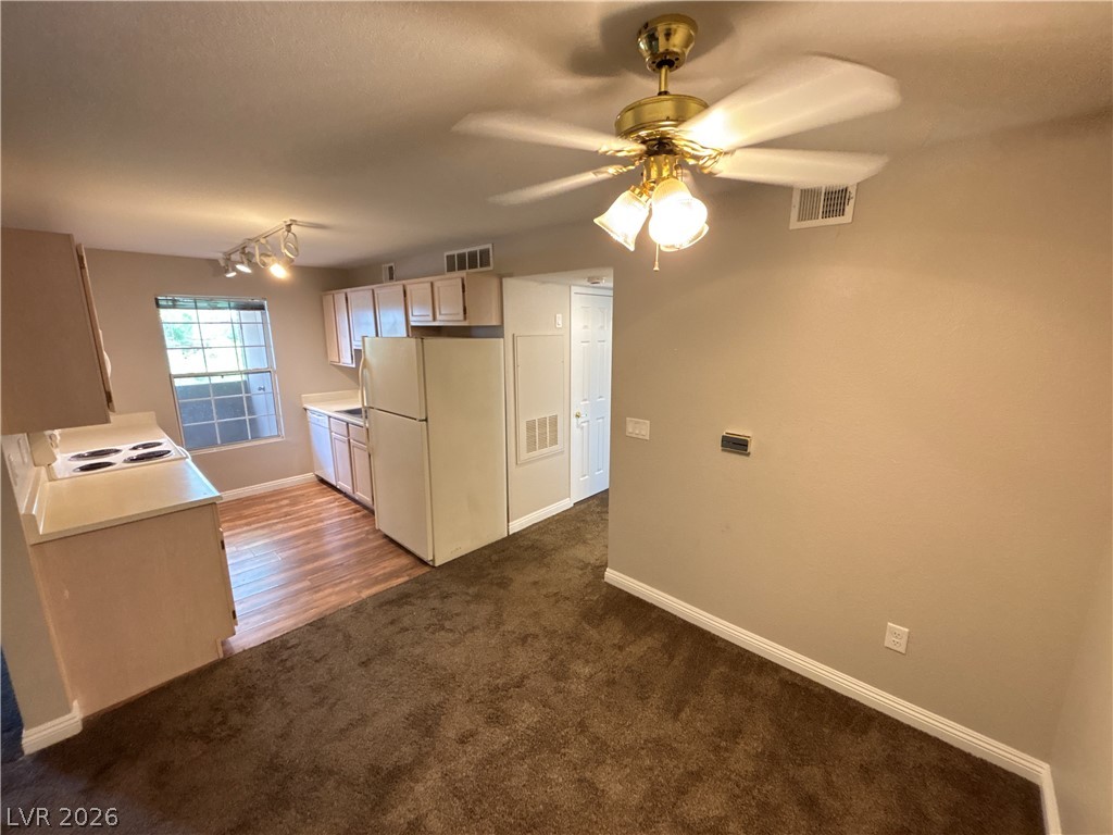 231 West Horizon Ridge Parkway, Unit 124 Henderson, NV 89012 - Photo 8 of 31