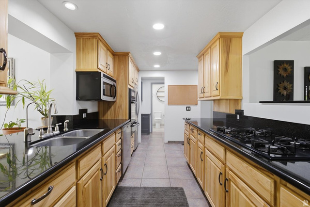 1529 2000 North Tooele, UT 84074 - Photo 9 of 43