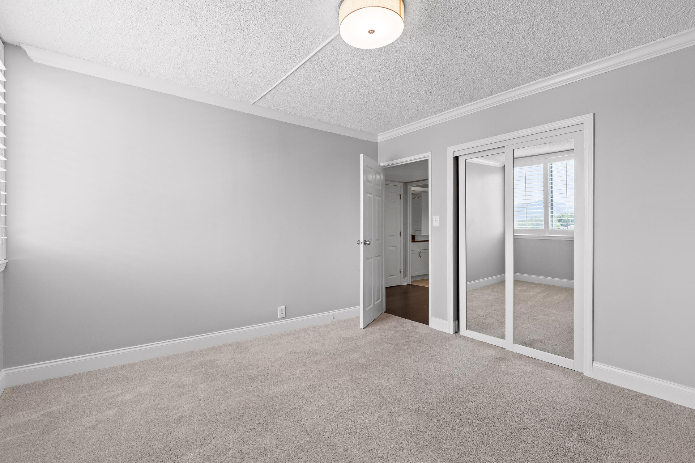 1131 Stringers Ridge Road, Unit 4G Chattanooga, TN 37405 - Photo 16 of 21 Pinnacle - 4G