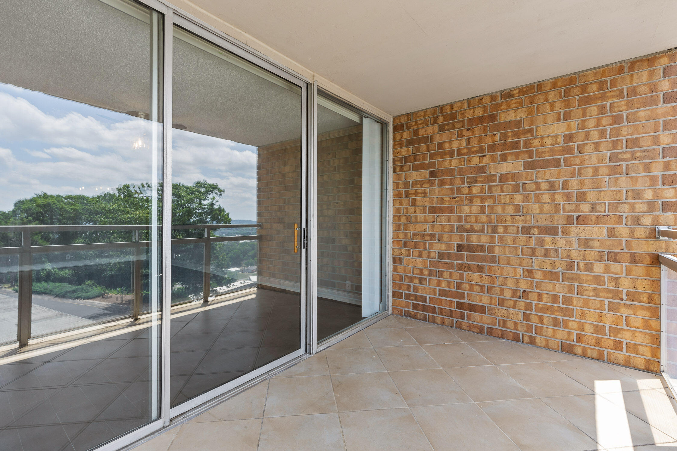 1131 Stringers Ridge Road, Unit 4G Chattanooga, TN 37405 - Photo 20 of 21 Pinnacle - 4G