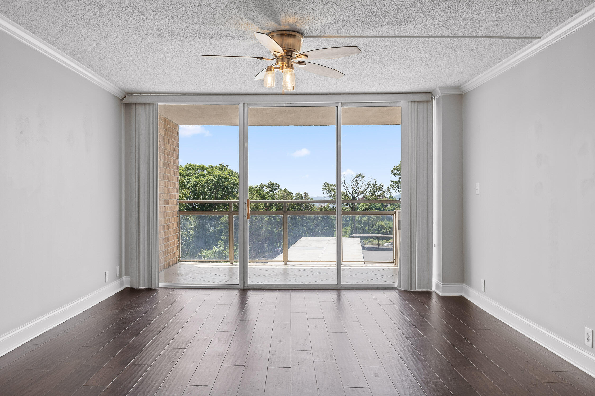 1131 Stringers Ridge Road, Unit 4G Chattanooga, TN 37405 - Photo 6 of 21 Pinnacle - 4G