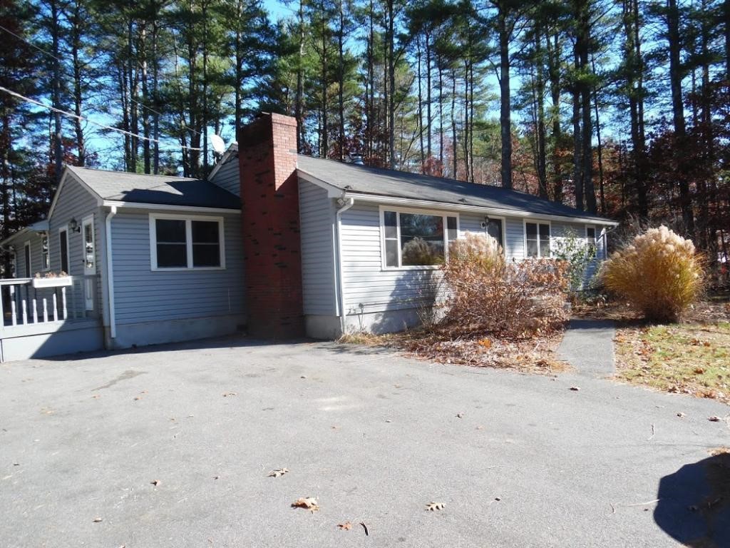 14 Hearthstone Road Pelham, NH 03076 - Photo 1 of 20