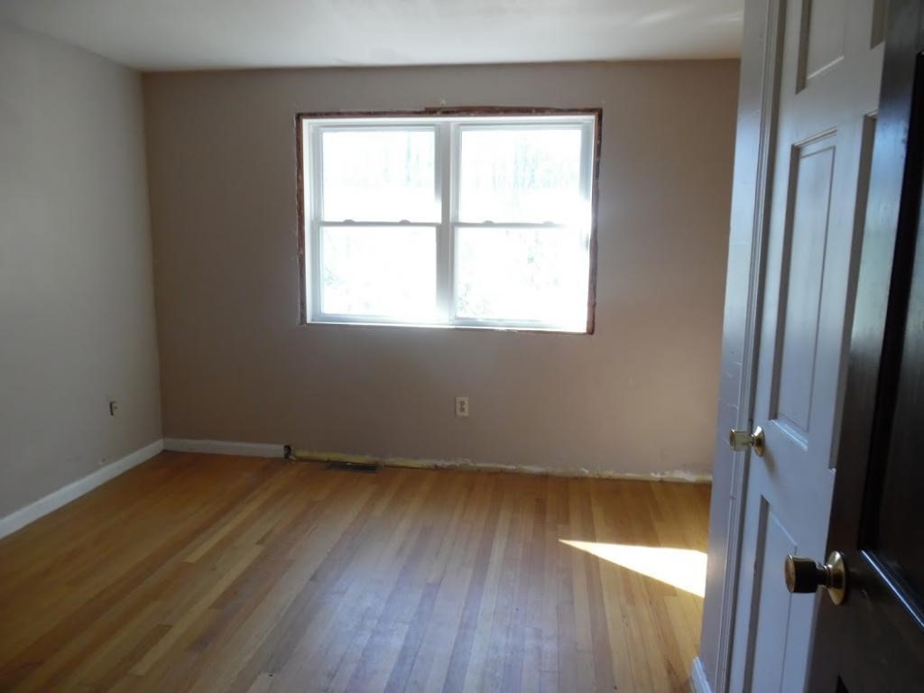 14 Hearthstone Road Pelham, NH 03076 - Photo 12 of 20