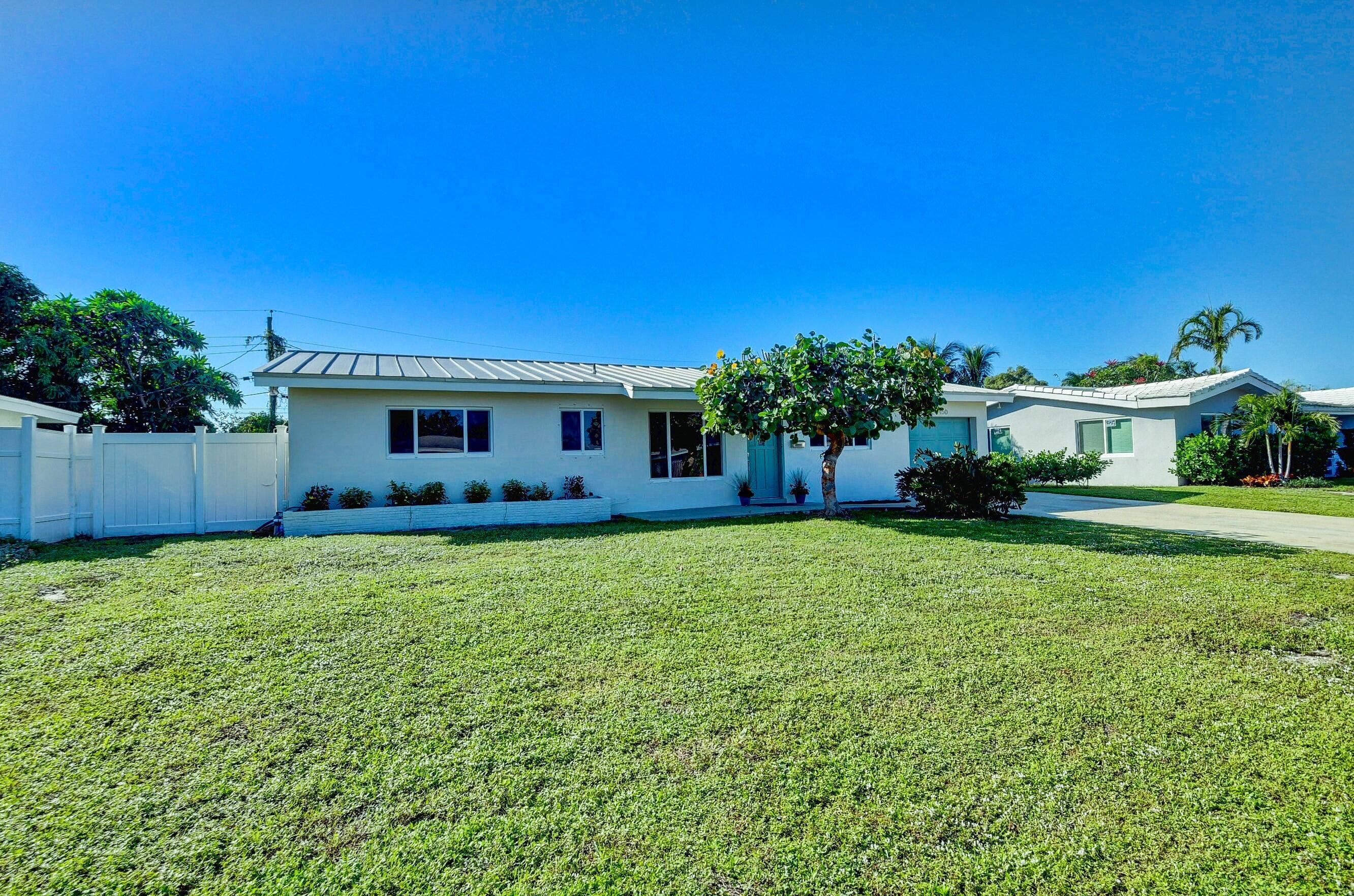 450 Northeast 33rd Street Boca Raton, FL 33431 - Photo 1 of 15 Front
