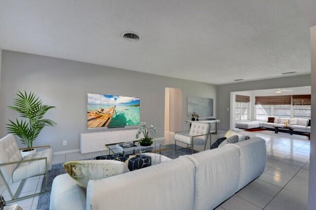 450 Northeast 33rd Street Boca Raton, FL 33431 - Photo 4 of 15 Living Room