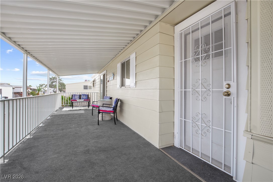 4955 Ridge Avenue Las Vegas, NV 89103 - Photo 6 of 39