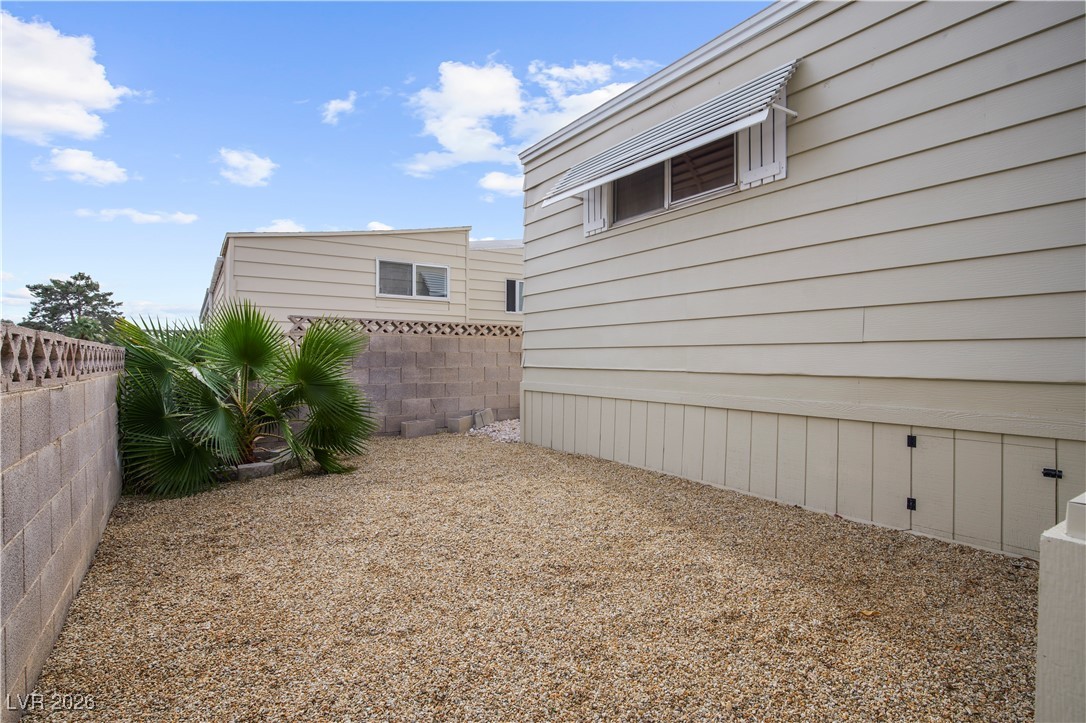 4955 Ridge Avenue Las Vegas, NV 89103 - Photo 10 of 39