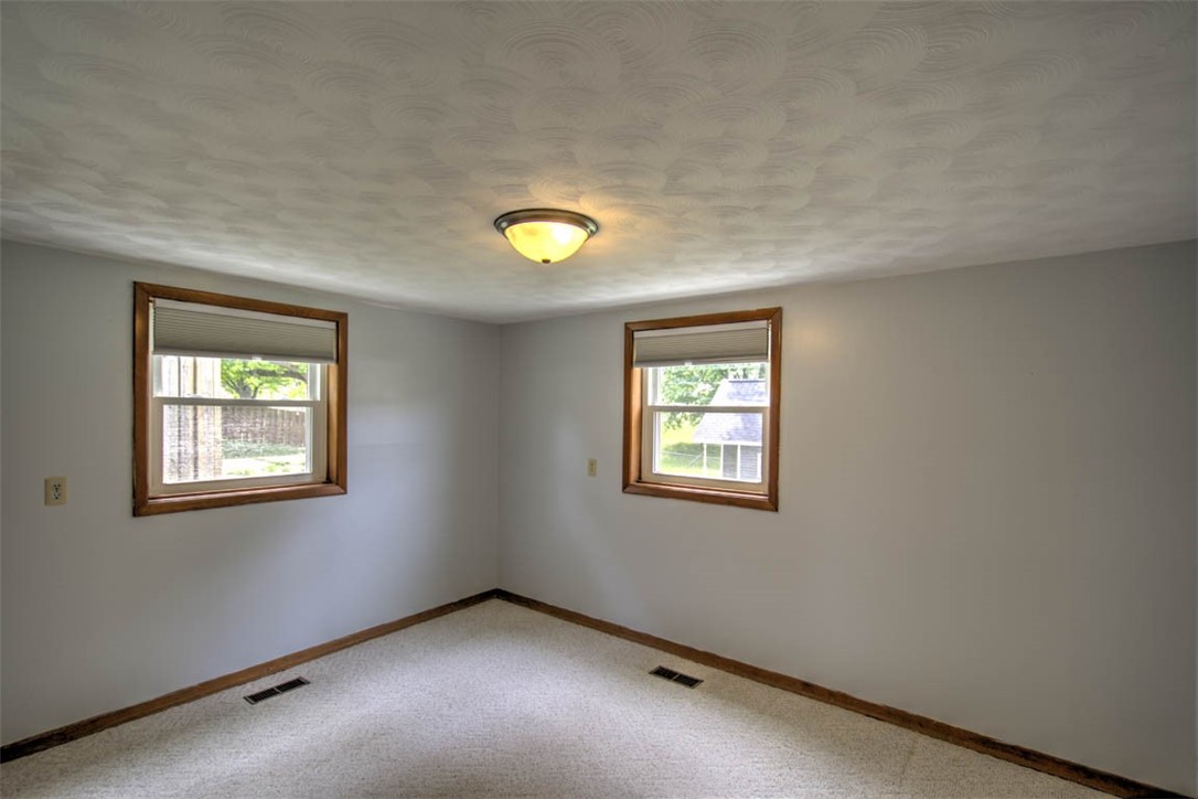 4133 Buckingham Drive Decatur, IL 62526 - Photo 20 of 28