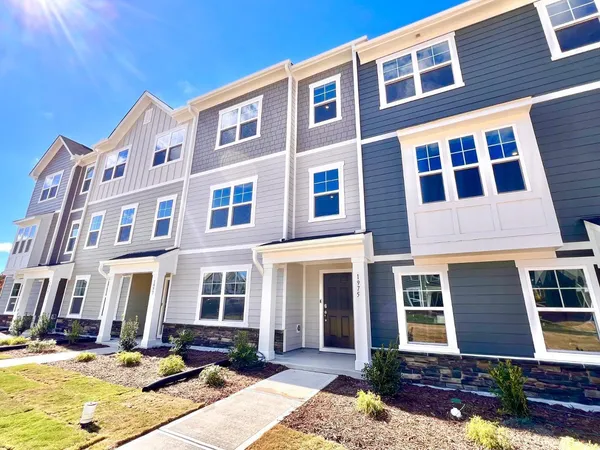 $2,150 | 1975 Yellow Bloom Trail, Apex, NC 27502