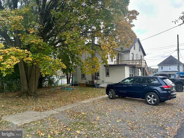 $279,900 | 3413 Penn Avenue, Sinking Spring, PA 19608