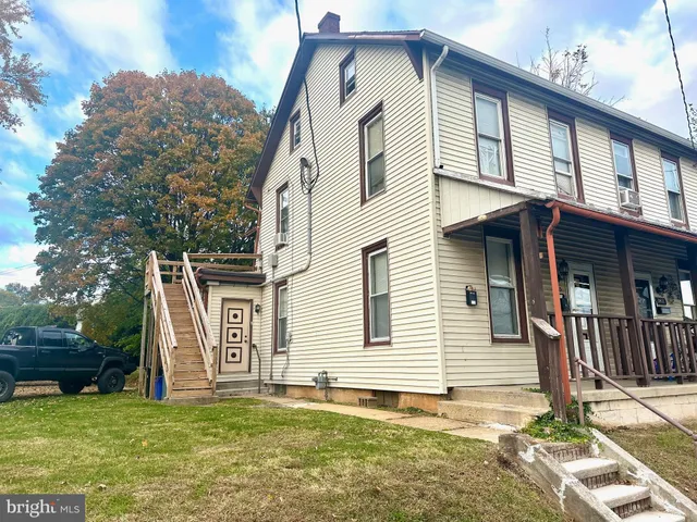 $279,900 | 3413 Penn Avenue, Sinking Spring, PA 19608