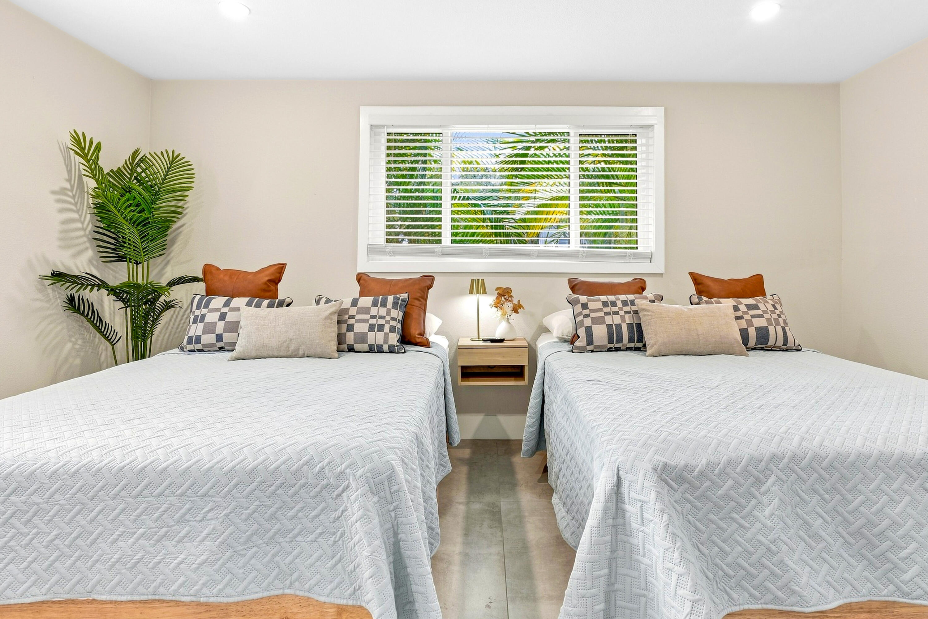 5153 Bay Boulevard Port Richey, FL 34668 - Photo 22 of 46 IMG_003-43