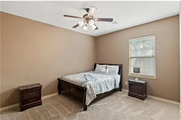 $700 | 3021 Towers Parkway, College Station, TX 77845