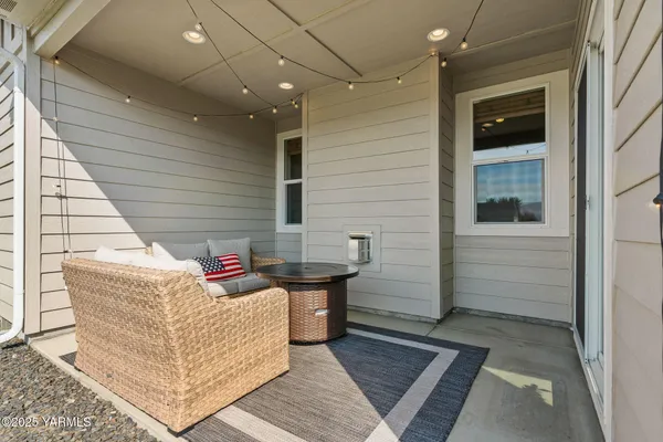 $575,000 | 6305 Cottonwood Loop, Yakima, WA 98903