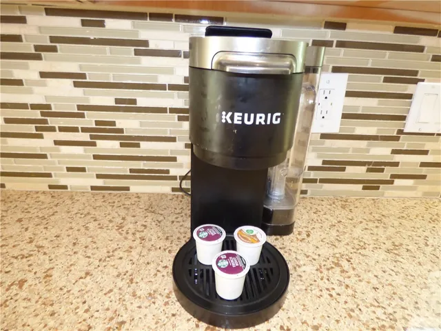 $5,500 | 5650 Lake Lindero Drive, Agoura Hills, CA 91301