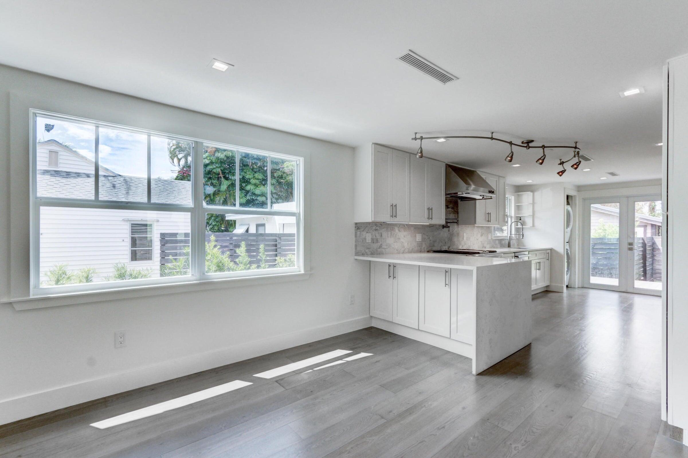 833 Ardmore Road West Palm Beach, FL 33401 - Photo 18 of 45 10