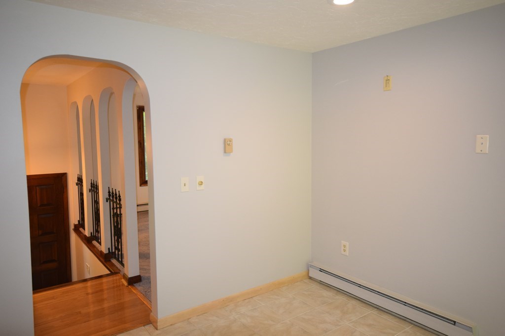 211 Beaman Road Sterling, MA 01564 - Photo 5 of 15