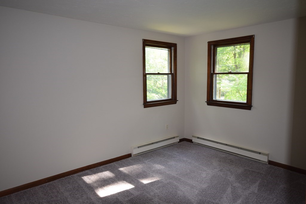 211 Beaman Road Sterling, MA 01564 - Photo 10 of 15
