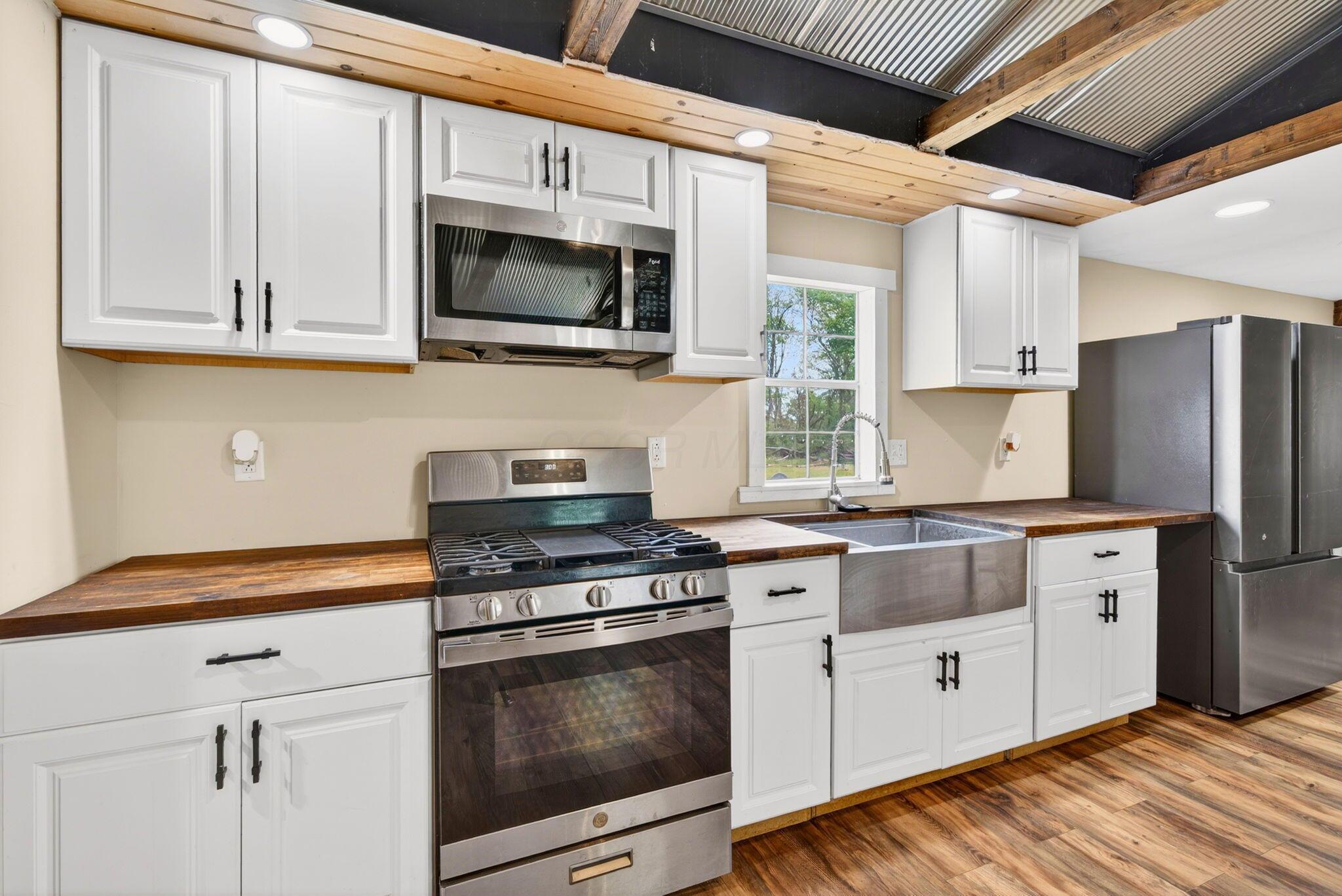 183 Loop Road Piketon, OH 45661 - Photo 23 of 36 23. Kitchen 2