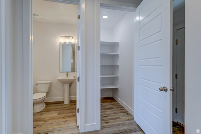 2072 W. 320 S. Hurricane, UT 84737 - Photo 26 of 46 Main floor 1/2 bath with a HUGE storage closet next door!