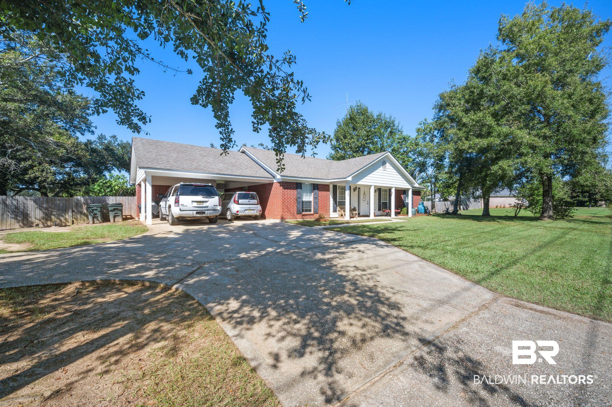 13025 County Road 55 Foley, AL 36535 - Photo 2 of 49 Ranch-style home featuring a front lawn
