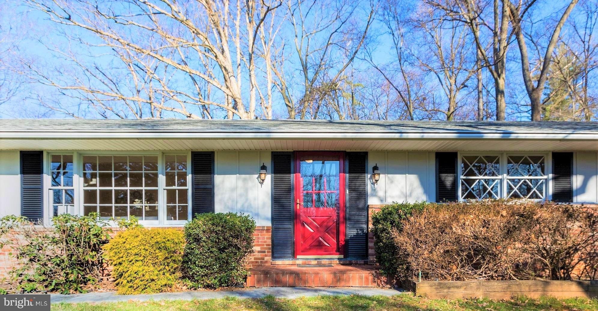 720 East Randolph Road Silver Spring, MD 20904 - Photo 3 of 31 Wonderful Red Door Entry