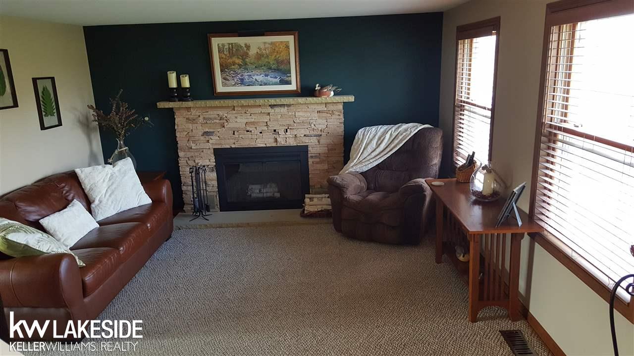 4260 Rochester Road Dryden, MI 48428 - Photo 23 of 49 Living Room