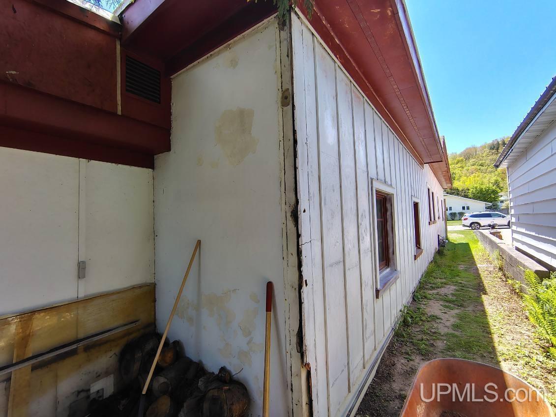 415 Birch Street Munising, MI 49862 - Photo 37 of 62