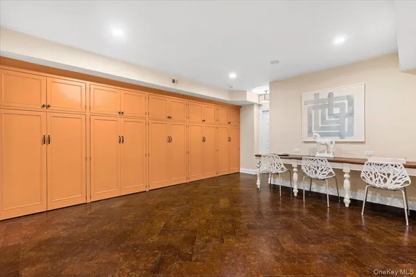 $4,975,000 | 10 Hickory Drive, Rye, NY 10580