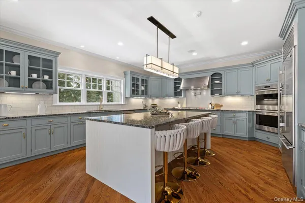 $4,975,000 | 10 Hickory Drive, Rye, NY 10580