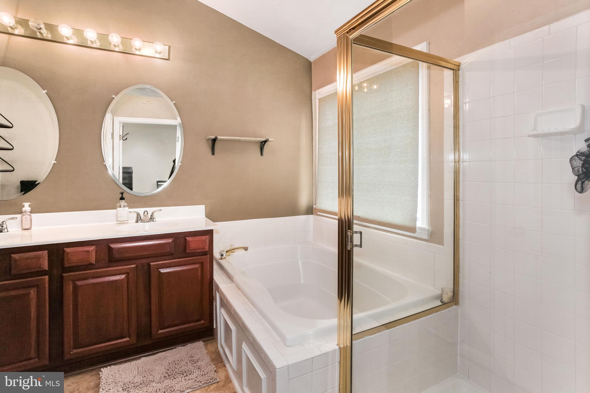 8002 Readington Court Springfield, VA 22152 - Photo 22 of 35 Gallery Image 22