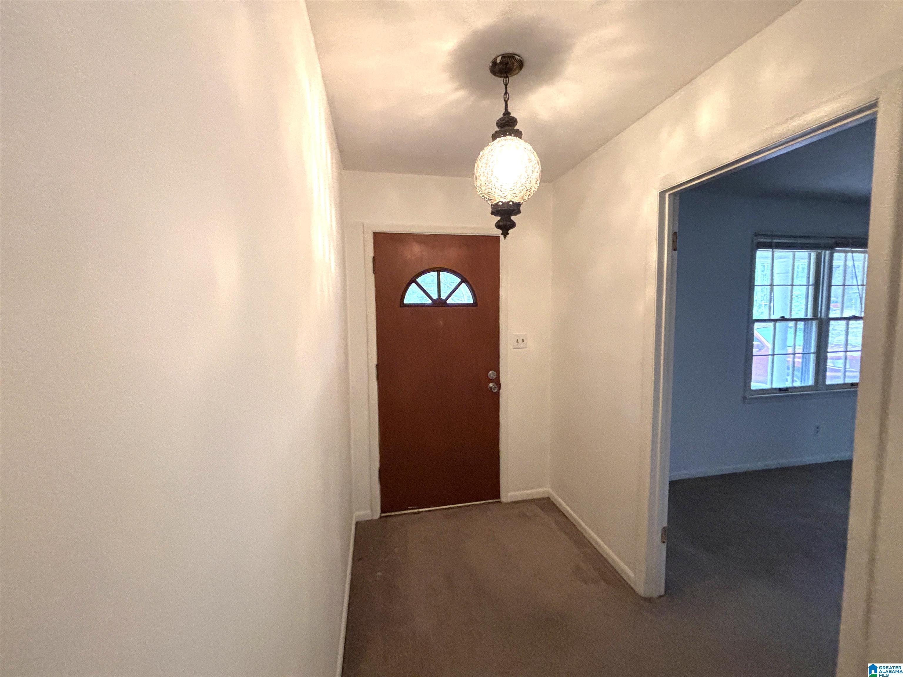 902 Ridge Drive Weaver, AL 36277 - Photo 8 of 23