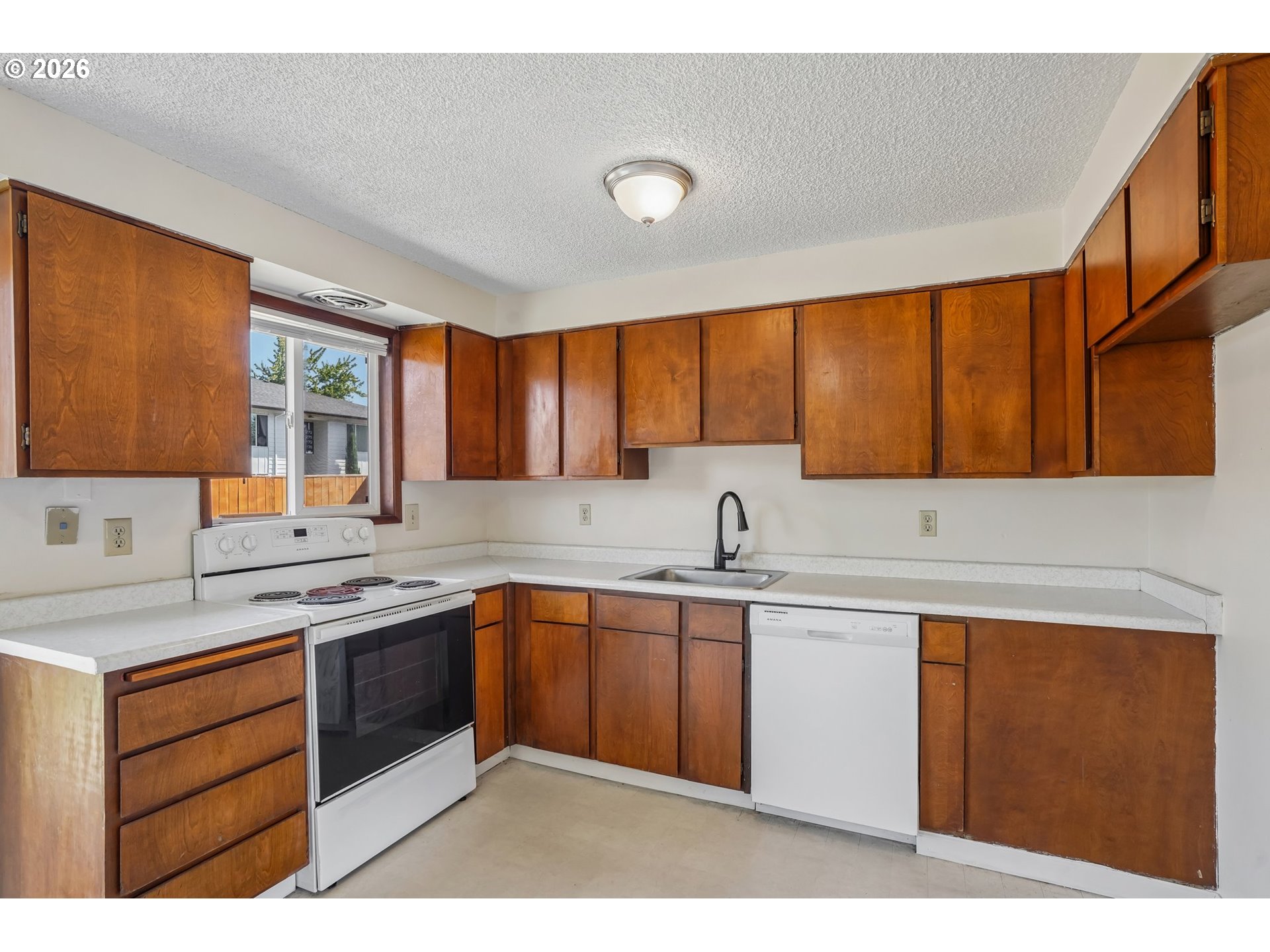 3305 Northeast 15th Street Gresham, OR 97030 - Photo 12 of 39
