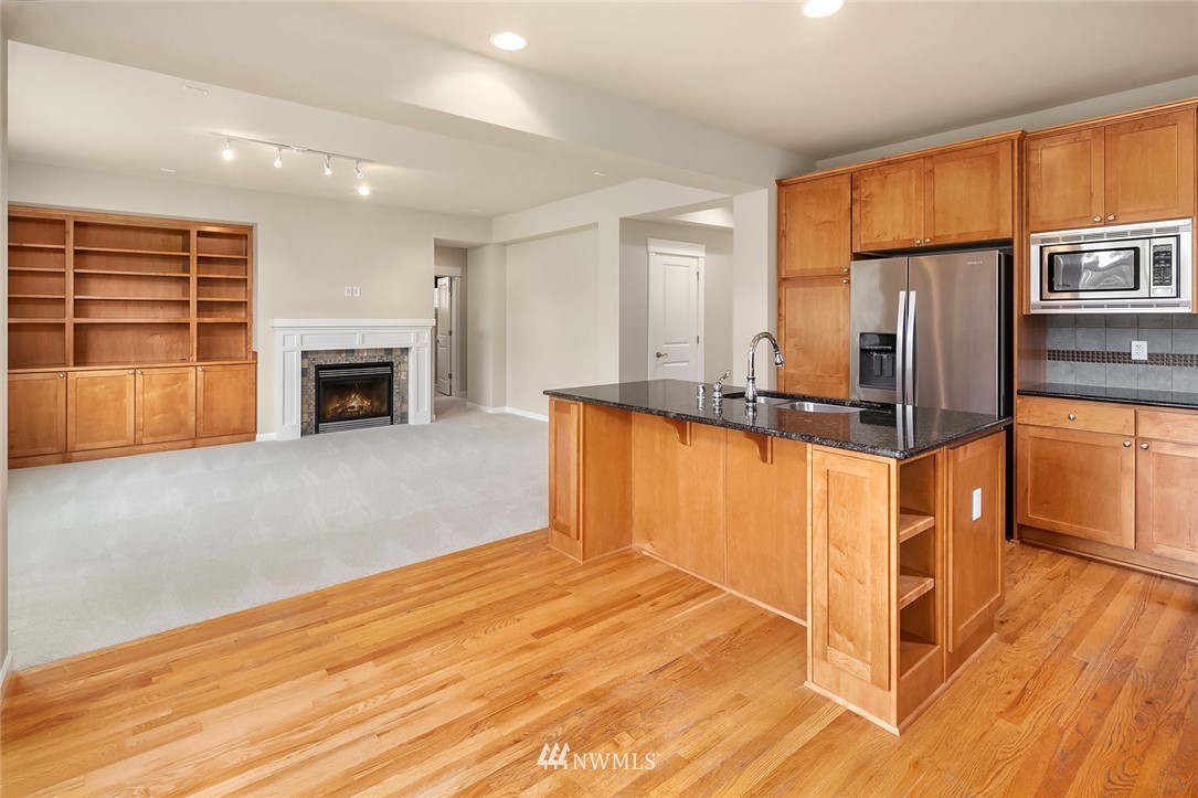 5614 Northeast 6th Place Renton, WA 98059 - Photo 8 of 25 Gallery Image 8