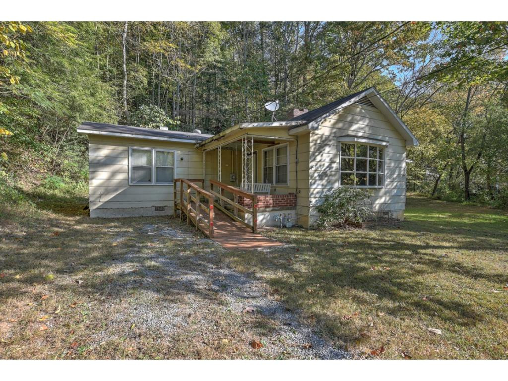 239 Chinquapin Road Erwin, TN 37650 - Photo 1 of 34 Photo 1