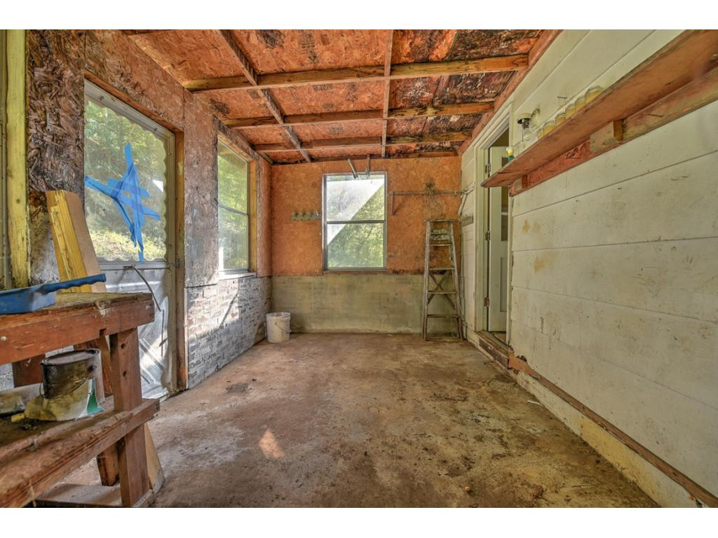 239 Chinquapin Road Erwin, TN 37650 - Photo 31 of 34 Photo 31