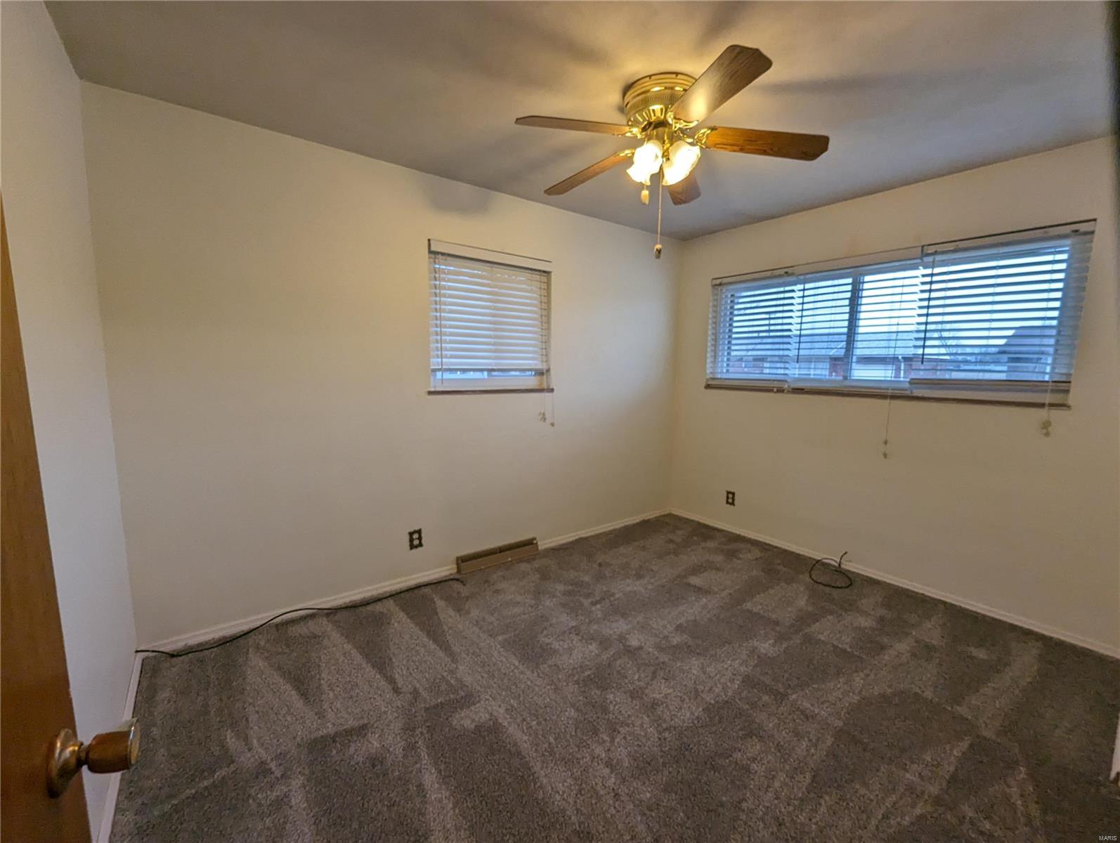 2811 Sunset Drive Granite City, IL 62040 - Photo 11 of 14