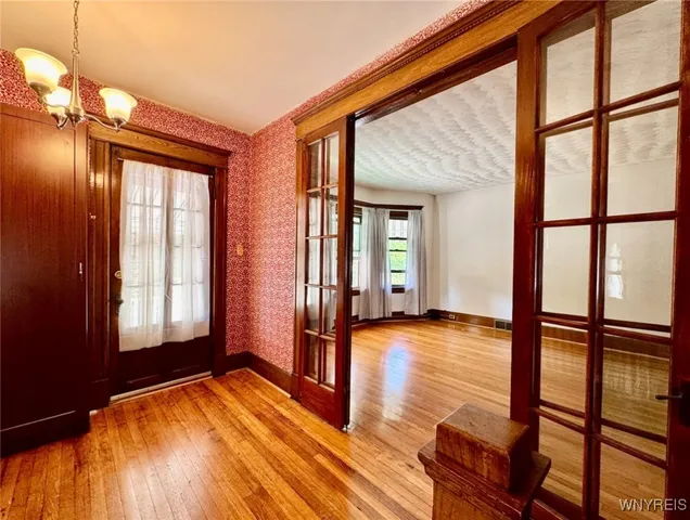 $1,800 | 63 Claremont Avenue, Buffalo, NY 14222